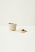Load image into Gallery viewer, BASAO Teacup / Wooden Lid
